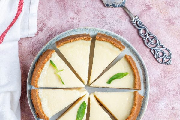 Orzeźwiająca tarta cytrynowa. Deser idealny na upały