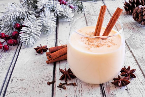 Świąteczny eggnog