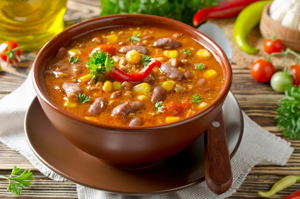 Zupa z indyka chili z salsą hopnatalerz.pl